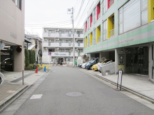 【その他】 | シンシア三軒茶屋レジデンスカフェ | 前面道路