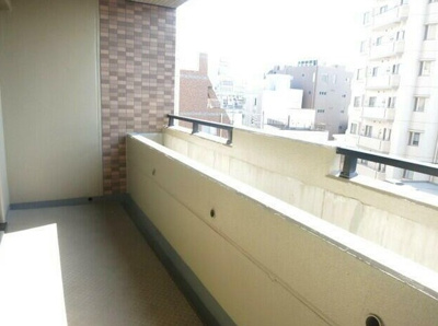【バルコニー】 | ドゥーエ練馬 | 広く、眺めの良いバルコニー。