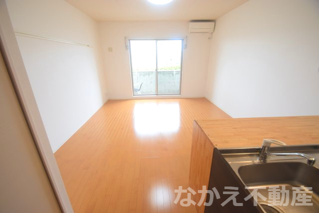 【寝室】 | 落ち着いた色調の寝室です