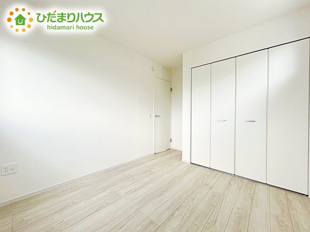 【洋室】 | ひたちなか市武田1期　新築戸建　2号棟 | お掃除しやすく、清潔感を保てるのでダニも発生しにくいフローリング♪