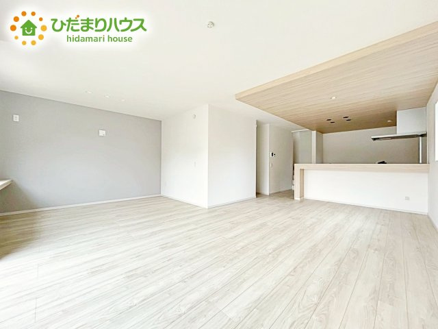【居間・リビング】 | ひたちなか市武田1期　新築戸建　2号棟 | 南向きで日当たり良好(^^♪