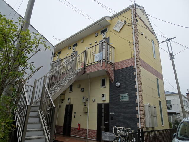 横浜市金沢区洲崎町のアパートの画像