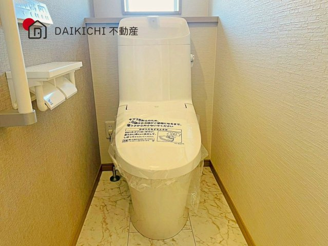 【トイレ】 | 加須市多門寺第11期　ワイウッドコート　新築戸建　全3棟　1号棟