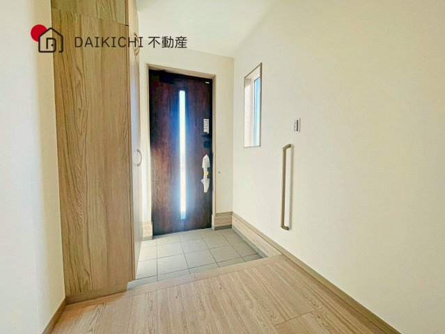 【玄関】 | 加須市多門寺第11期　ワイウッドコート　新築戸建　全3棟　1号棟