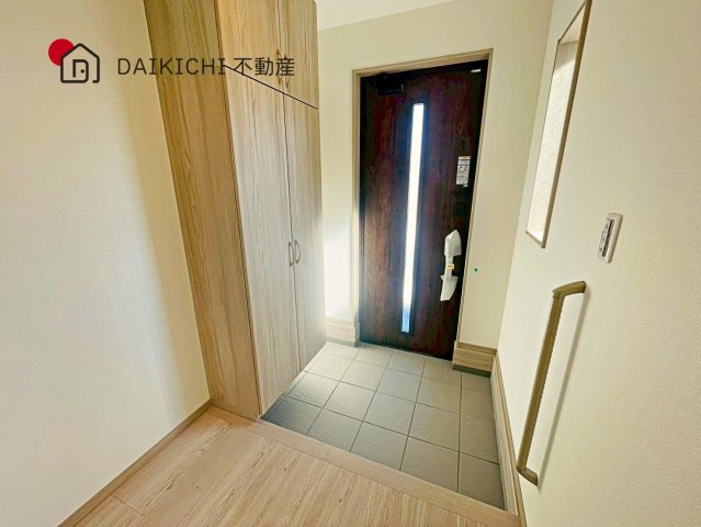 【玄関】 | 加須市多門寺第11期　ワイウッドコート　新築戸建　全3棟　1号棟