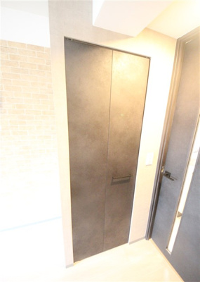 【玄関】 | ファーストフィオーレ谷町六丁目フェリシア