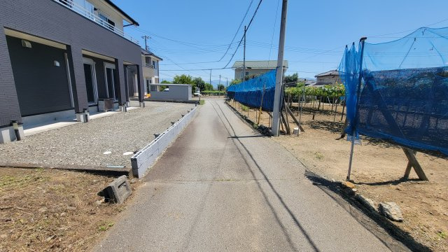 南アルプス市山寺の売地の周辺|南道路状況