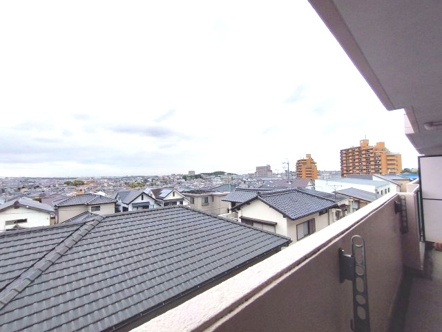 ロイヤルシャトー鳴丘の展望|物件からの展望　ご都合のよろしい日時に現地をご案内させて頂きます！是非、お問い合わせお待ちしております!!