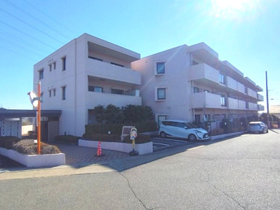 【外観】 | ロイヤルシャトー鳴丘 | 外観　ご都合のよろしい日時に現地をご案内させて頂きます！是非、お問い合わせお待ちしております!!