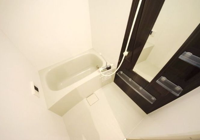 LAPiS本郷の浴室|浴室乾燥機付