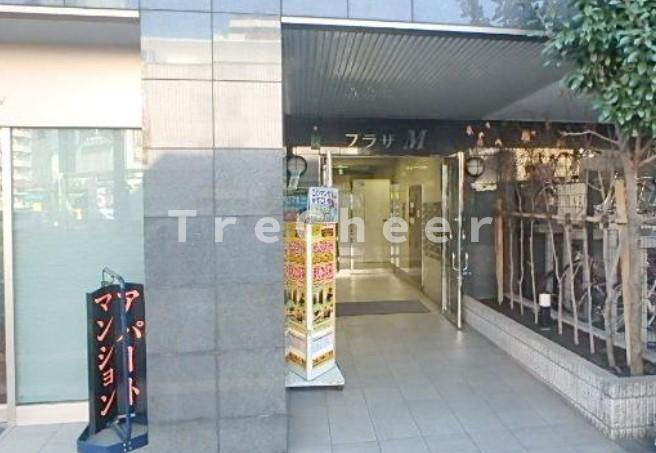 プラザＭのエントランス