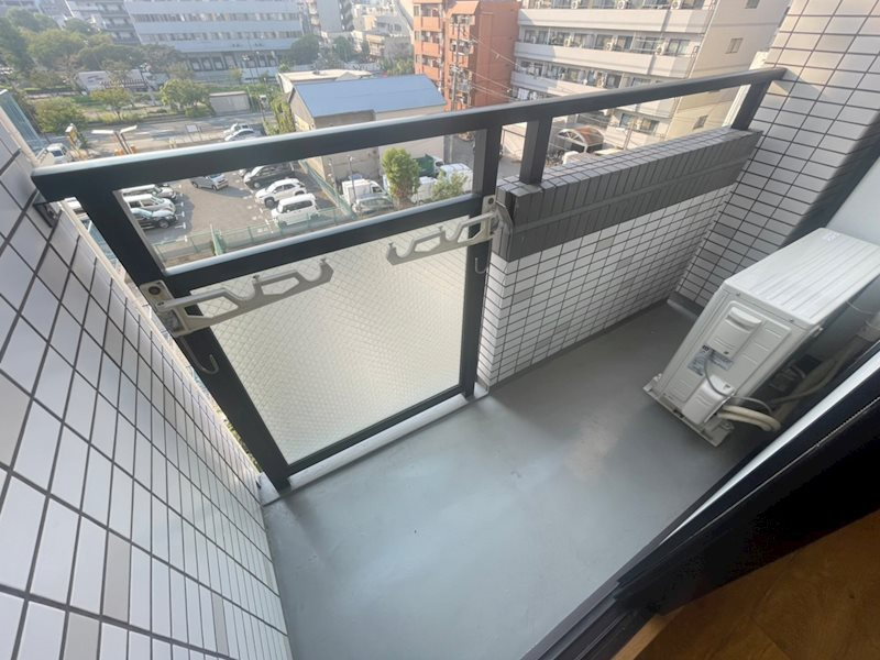 ライフステージ難波のバルコニー