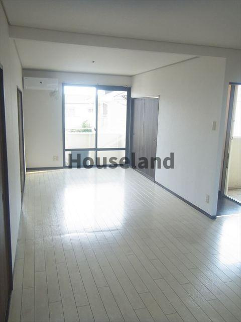 セジュールのざきＡ棟の居間・リビング