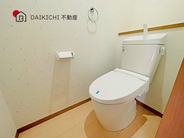【トイレ】 | 加須市多門寺第11期　ワイウッドコート　新築戸建　全3棟　2号棟