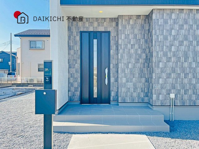 【玄関】 | 加須市多門寺第11期　ワイウッドコート　新築戸建　全3棟　2号棟