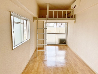 【居間・リビング】 | ジュネス戸畑駅前  | 即日案内可能です♪現地待ち合わせOK！どの物件でも当社でお得にご案内できますのでまとめて内覧ください♪