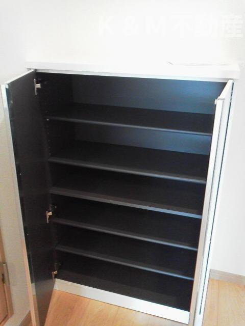 クオーレ北小金の玄関|シンプルで使いやすい玄関です