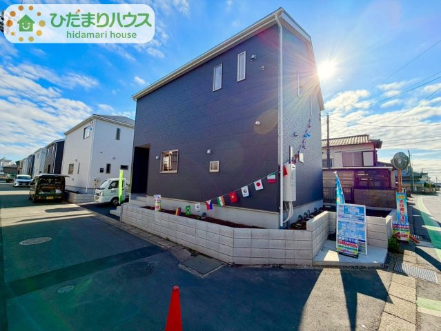野田市尾崎第16　新築戸建　1号棟の前面道路含む現地写真|角地につき日当たり・風通し良好です☆					
