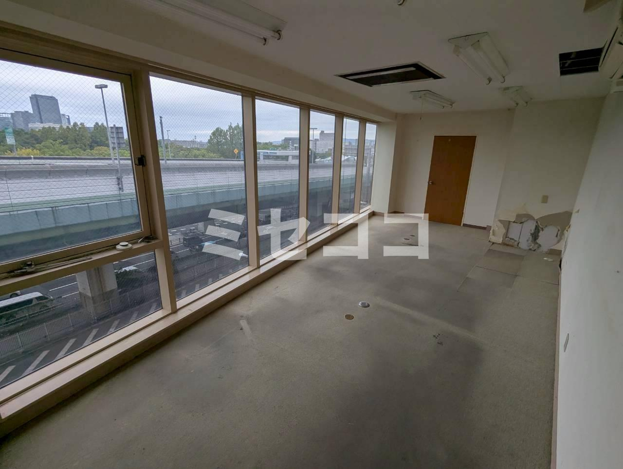 ユーザック法円坂ビルの内装