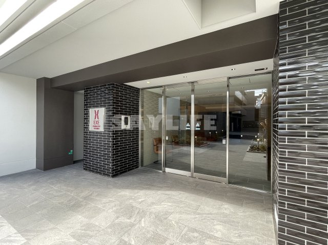 エグゼ大阪CITYオースティンのエントランス