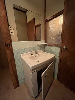 黒木桑原借家の洗面所|洗面所です