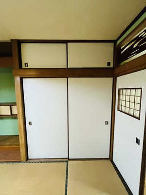 黒木桑原借家の収納|小物を収納するのに便利です