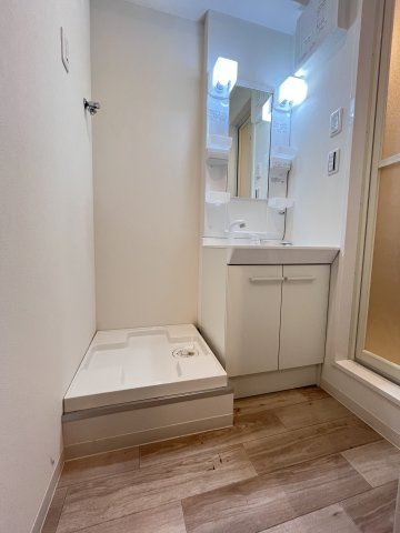 大阪市都島区都島中通３丁目の賃貸マンションの独立洗面台