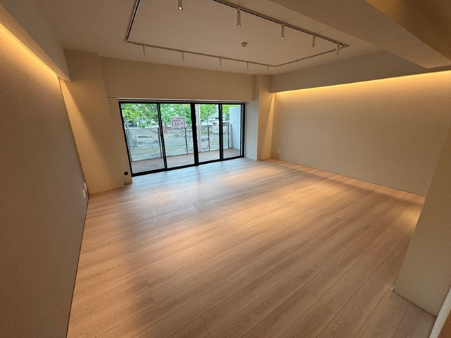 【居間・リビング】