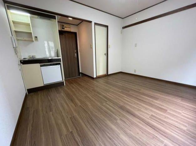 さいたま市浦和区岸町２丁目の賃貸マンションの洋室