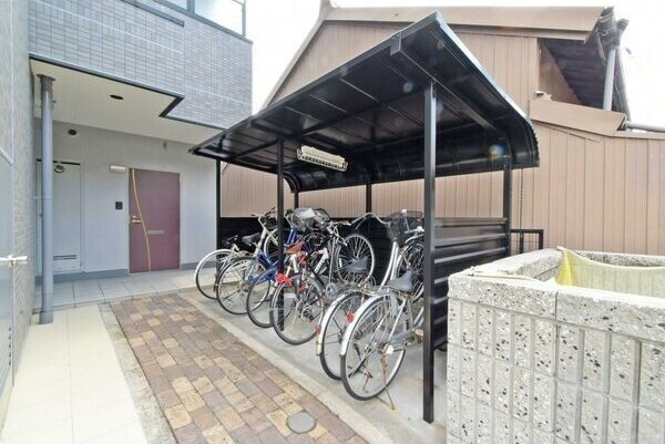 アベニール佃のエントランス