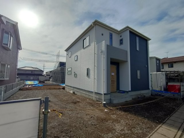 【Livele Garden】　古河市下辺見　第６　全6邸の外観|〇２号棟〇
カースペース3台駐車可能です♪
2025年12月撮影