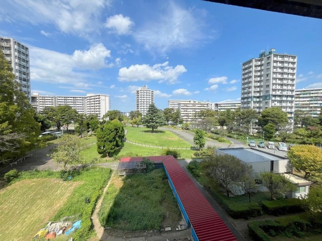 みさと団地9街区7号棟の展望|バルコニーからの眺めです