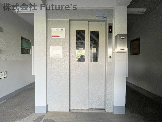 みさと団地9街区7号棟のその他共用部分|エレベーター完備