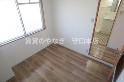 【洋室】 | ラシーヌコート菊水通 | きれいな洋室です