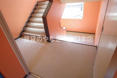 【その他共用部分】 | ラシーヌコート菊水通 | 共有部分も明るく安心