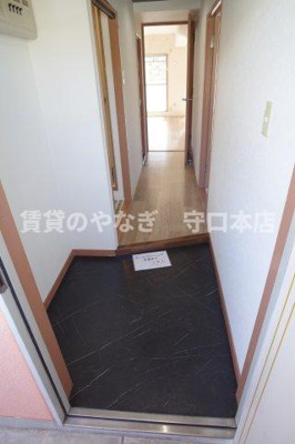 【玄関】 | ラシーヌコート菊水通 | 玄関です