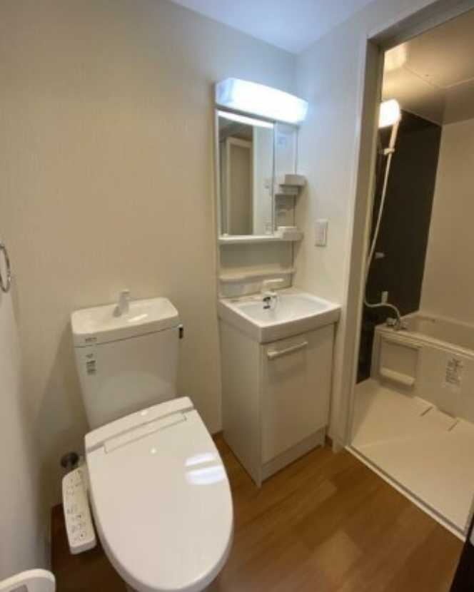 グランディス上馬　駅近　築浅　最上階のトイレ