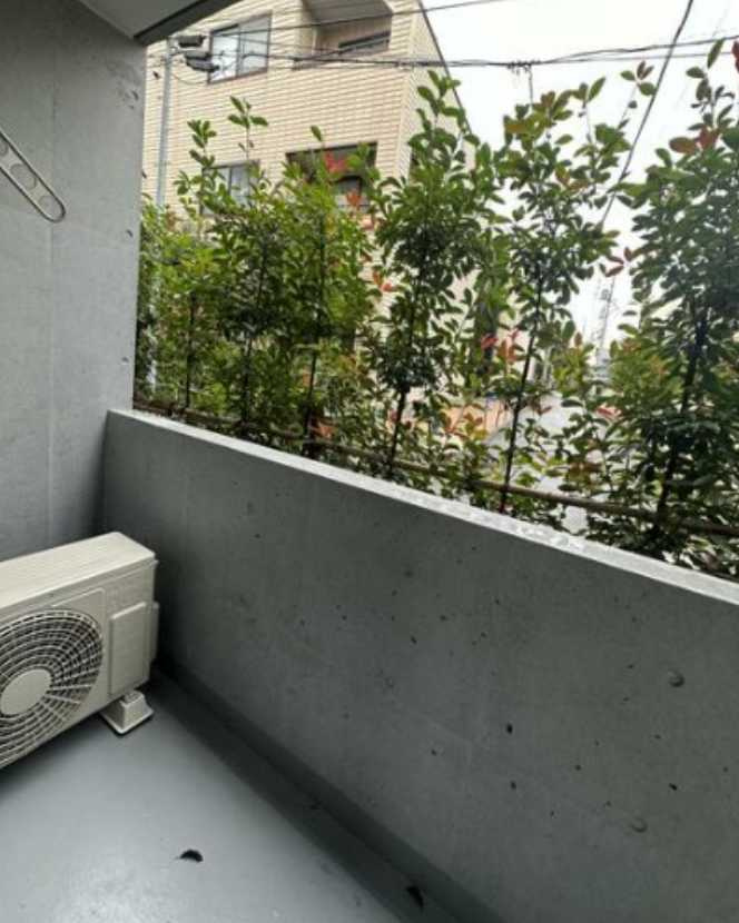 グランディス上馬　駅近　築浅　最上階のバルコニー