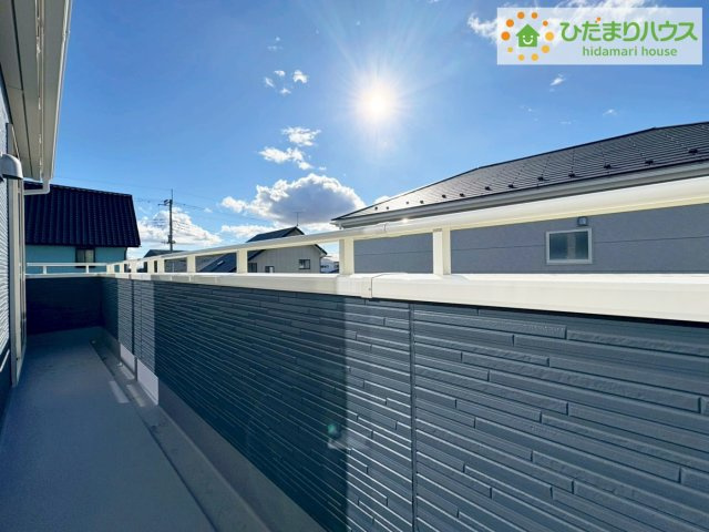 ひたちなか稲田10期　新築戸建　6号棟のバルコニー|広々としたバルコニー。お洗濯物もぜーんぶ干せちゃいます！！