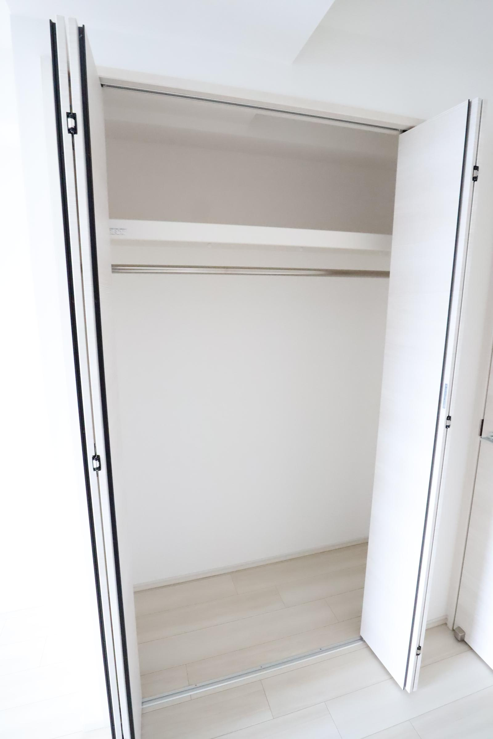 大阪市城東区鴫野東２丁目の賃貸マンションの収納