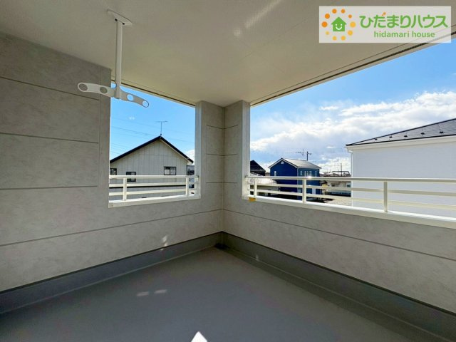 ひたちなか稲田10期　新築戸建　7号棟のバルコニー|広々としたバルコニーは、大量の洗濯物を干しても余裕！お布団だって、家族全員分をいっきに干せますね(^O^)