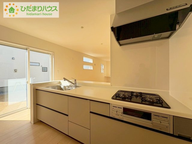 ひたちなか稲田10期　新築戸建　7号棟のキッチン|新婚さんにおすすめ！おしゃれなカウンターキッチンのあるLDKです(#^^#)