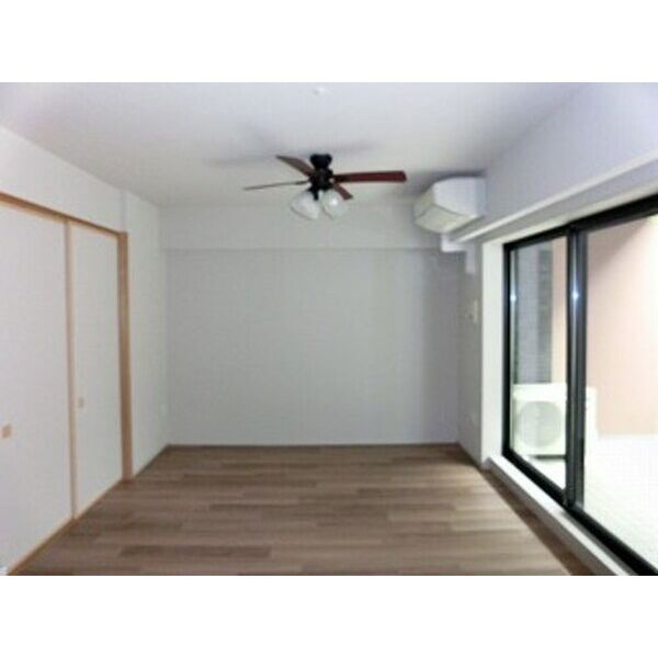 ライオンズ伏見桃山指月城の居間・リビング