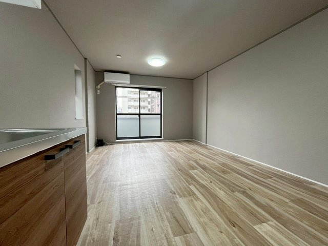 メゾンイケナガの居間・リビング