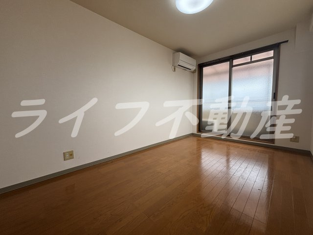 グランドサーパスの洋室|個人の部屋や寝室として使える洋室です