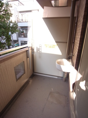 ロータリーパレス春日文京のバルコニー