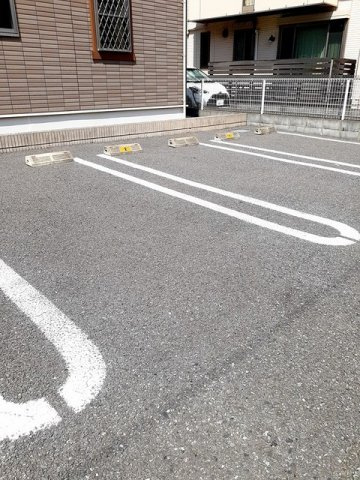 アーク・ガーデンの駐車場