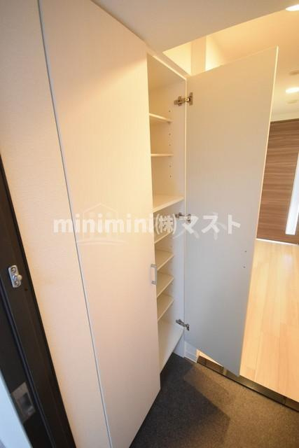 エスリード本町レジデンスの収納