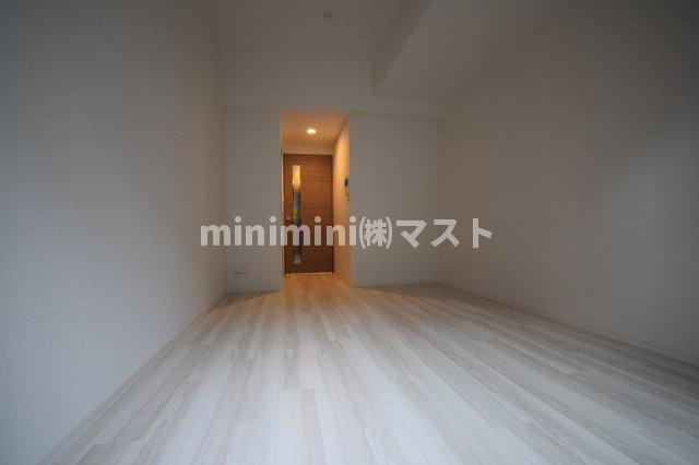 エスリード本町レジデンスの居間・リビング