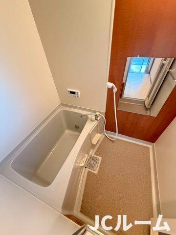 ウイングヒルズBの浴室